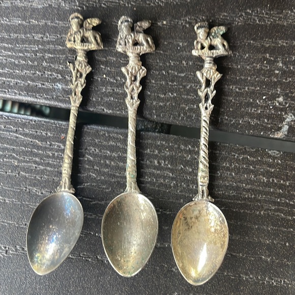 Vintage Italian Mini Spoons - Picture 4 of 14